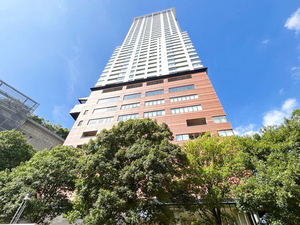 クロスエアタワー 外観