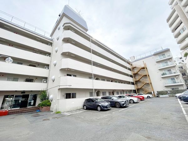 駒沢不二ロイヤルハイツ 外観