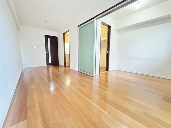 ガーデンヴィラ三軒茶屋 リビング リビング