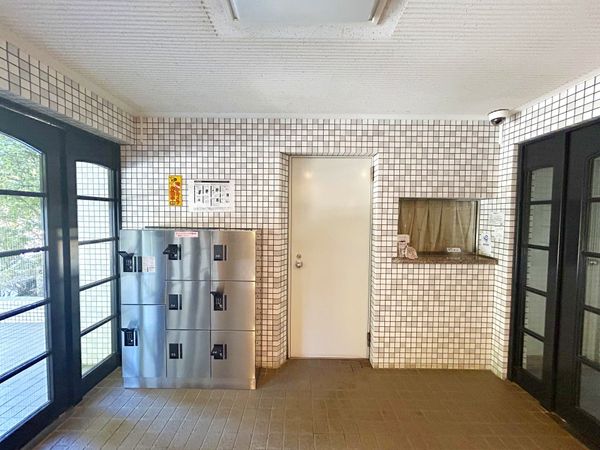 ハウス下馬 エントランス エントランス