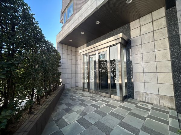 グラーサ駒沢大学 エントランス