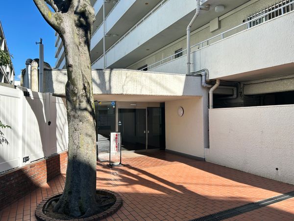 ファミール三軒茶屋 エントランス エントランス