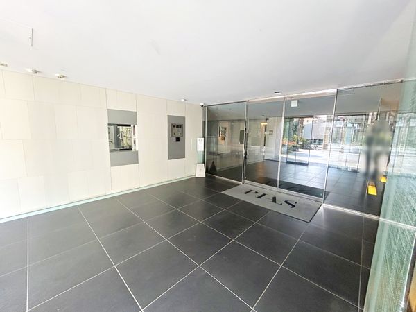 ピアース三軒茶屋 エントランス エントランス