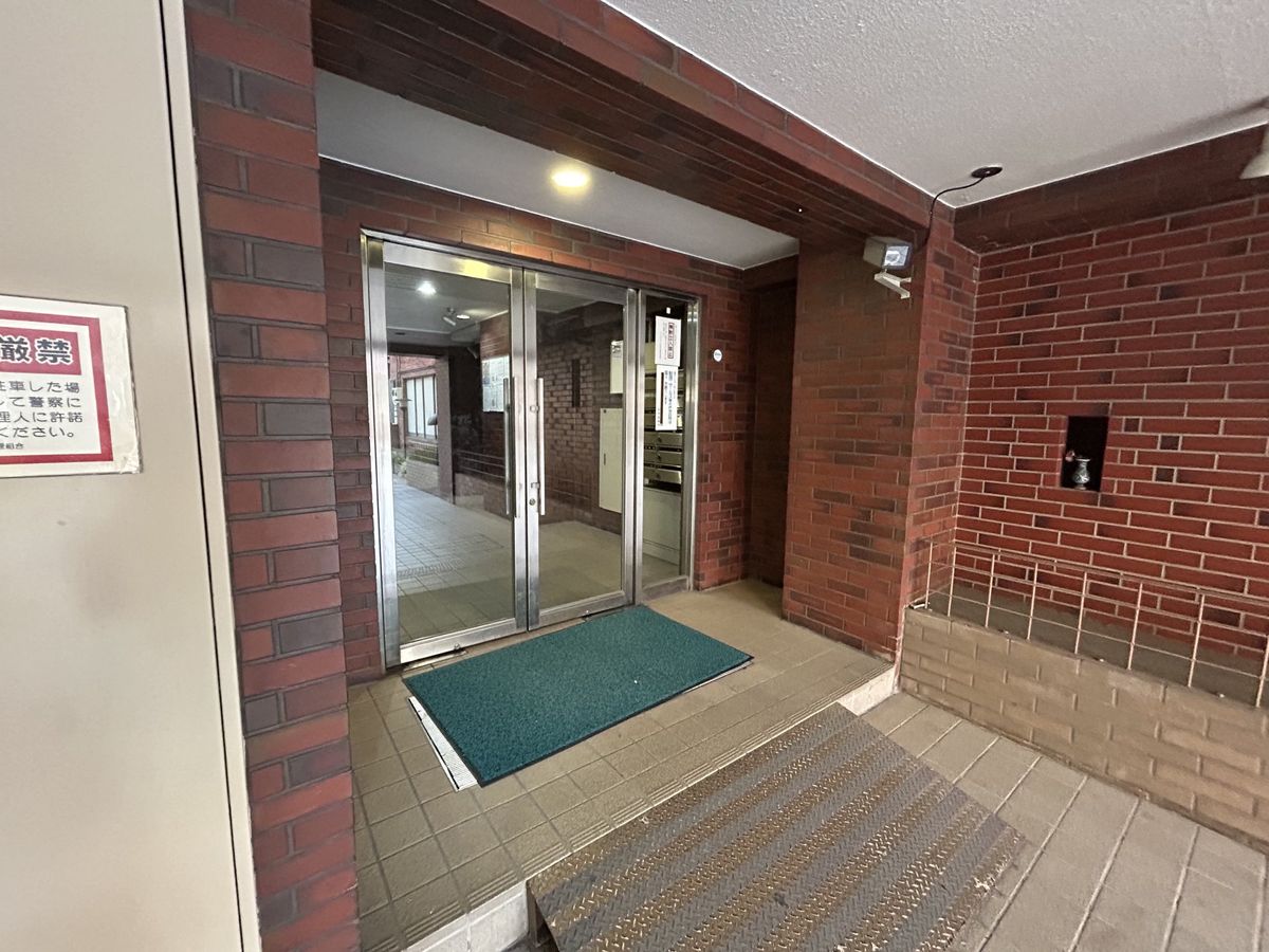 アンバサダー三軒茶屋 エントランス エントランス