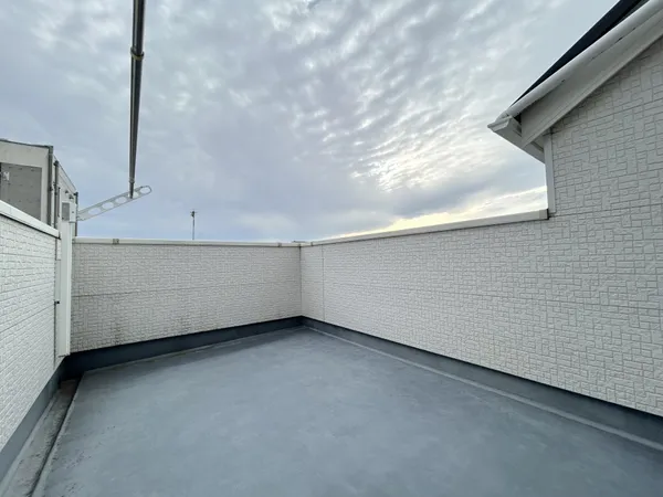 ルーフバルコニー