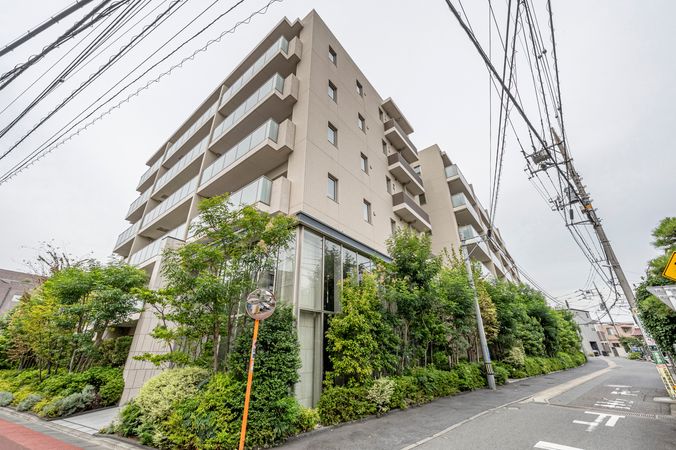 アールブラン高津 外観