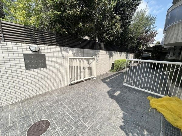 東急ドエルアルス碑文谷 エントランス 東急ドエルアルス碑文谷 エントランス