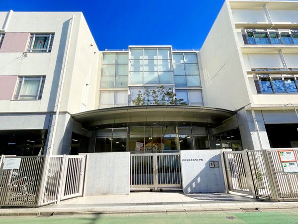東武ハイライン桜新町 世田谷区立桜町小学校(約870m) 世田谷区立桜町小学校(約870m)