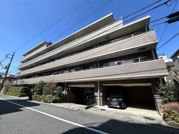 コスモ学芸大学 外観