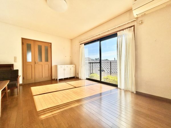 西宮市神原 中古戸建 リビング 西宮市神原 中古戸建 リビング