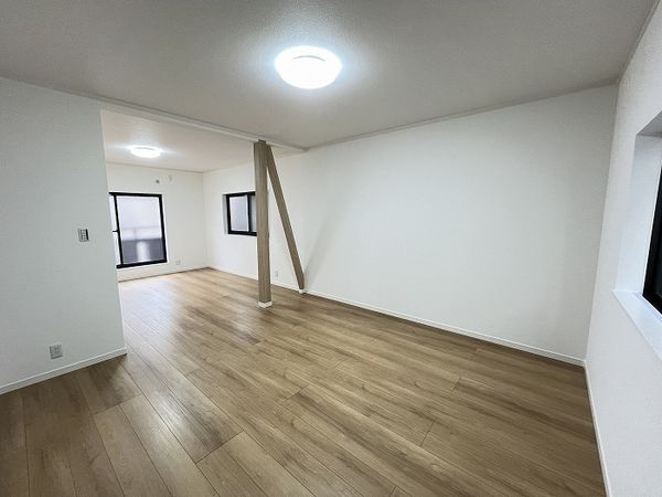 弓場町戸建 リビング 弓場町戸建 リビング