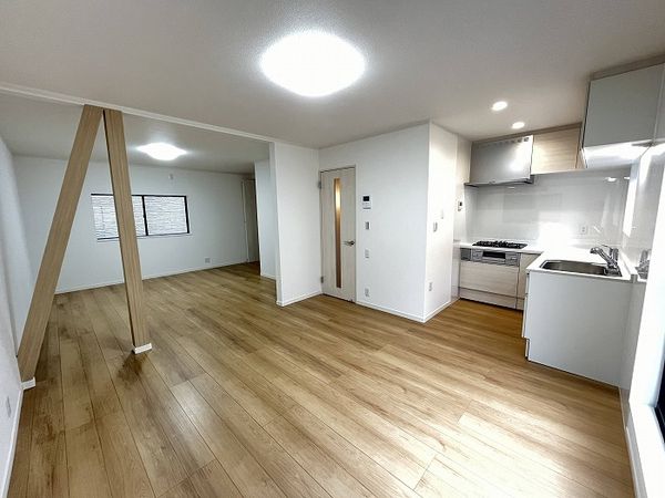 弓場町戸建 リビング 弓場町戸建 リビング