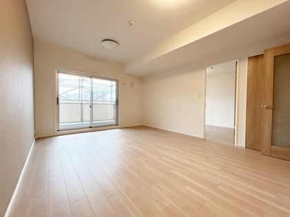 西宮マリナパークシティ・桜のまち 4番館 リビング