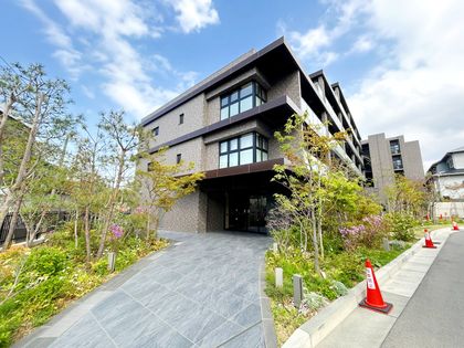 グランリビオ甲陽園 外観