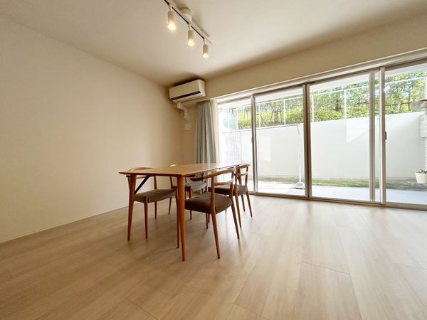 夙川苦楽園口レジデンス リビング