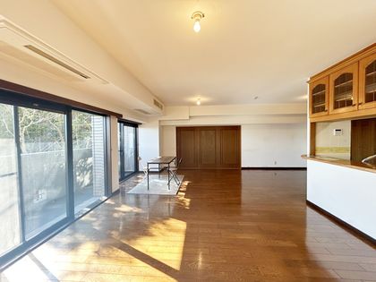 モンテベルデ甲陽園 リビング モンテベルデ甲陽園 リビング