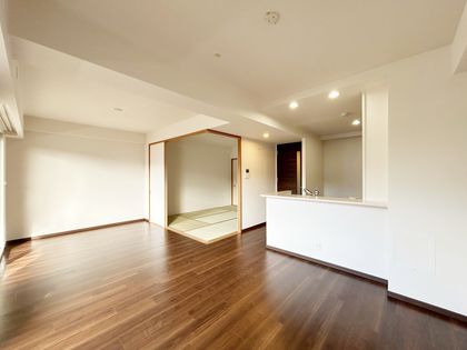 エスリード苦楽園老松町 リビング