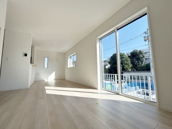 二ツ橋町 新築戸建 3号棟 リビング