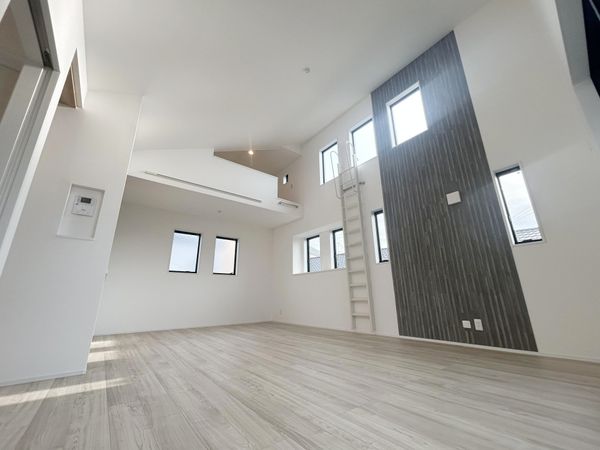 鶴ケ峰本町2丁目 新築戸建 リビング 鶴ケ峰本町2丁目 新築戸建 リビング