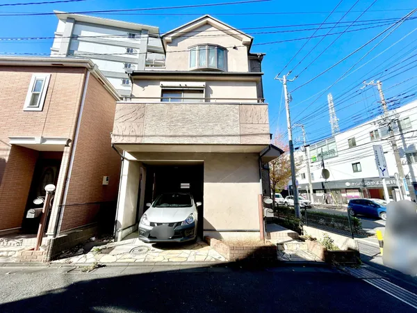 二俣川小学校」まで徒歩9分(約670ｍ)お子様の通学にも安心の立地