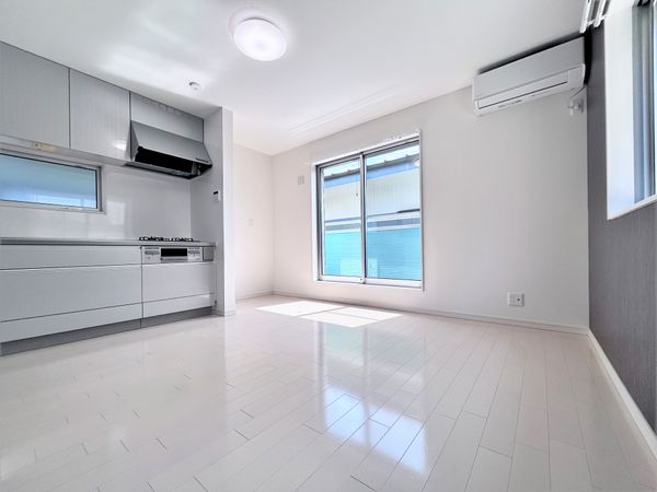 阿久和西2丁目 戸建 リビング 阿久和西2丁目 戸建 リビング