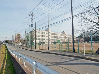 大和市立上和田中学校（約1200ｍ）