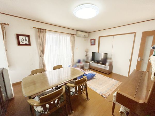 本郷2丁目 戸建 リビング 本郷2丁目 戸建 リビング