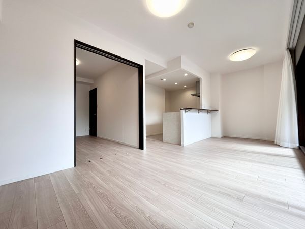 ナイスサンソレイユ横濱鶴ヶ峰 リビング リビング