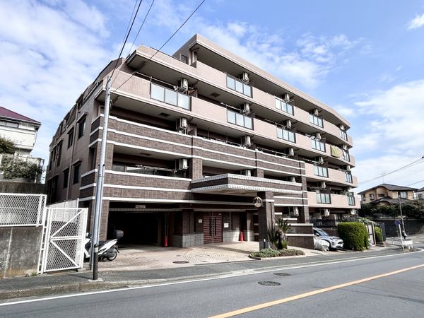 ナイスサンソレイユ横濱鶴ヶ峰 外観