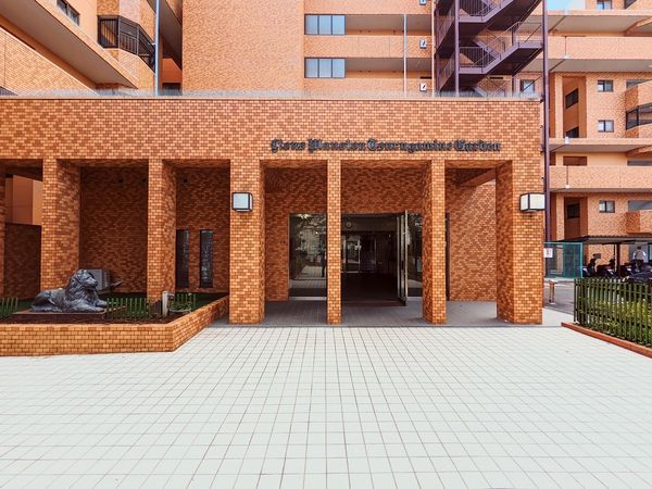 ライオンズマンション鶴ヶ峰ガーデン エントランス ライオンズマンション鶴ヶ峰ガーデン エントランス