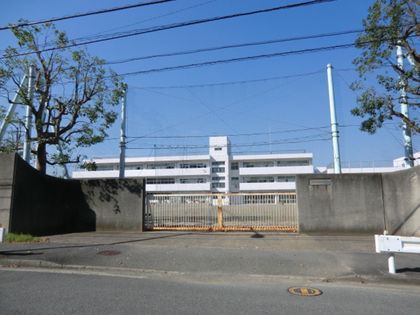 横浜市立港南台第三小学校（約250ｍ）