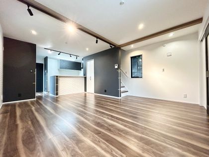 栄区元大橋1丁目 新築戸建 リビング