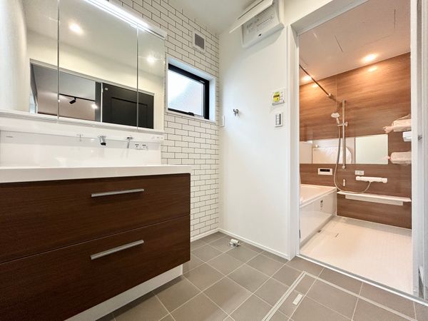 栄区元大橋1丁目 新築戸建 洗面 栄区元大橋1丁目 新築戸建 洗面