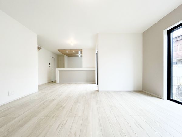 磯子区杉田7丁目 新築戸建 リビング