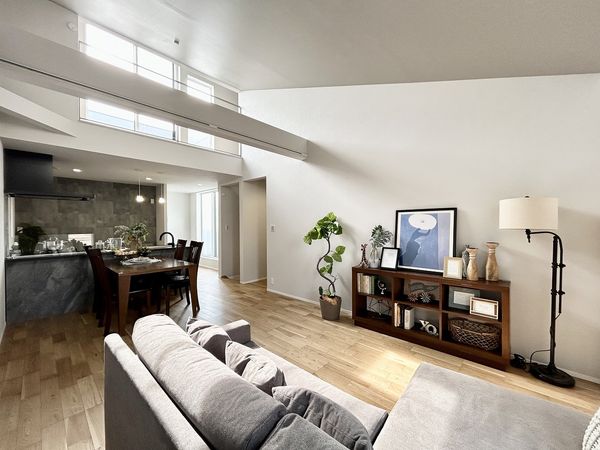 栄区桂台西1丁目 新築戸建 リビング