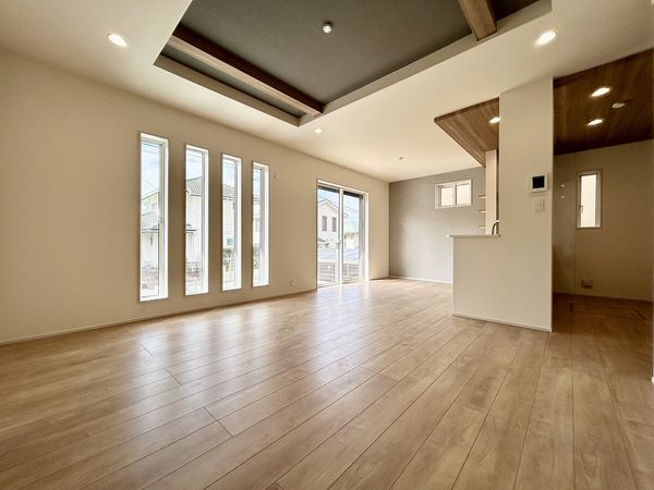 港南区日野中央2丁目 新築戸建 リビング