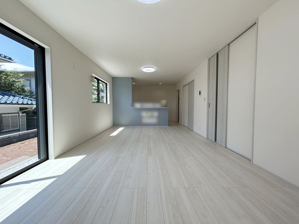 港南区日野南7丁目 新築戸建 リビング