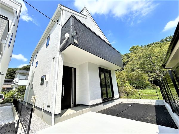 栄区長倉町 新築戸建 2号棟 外観