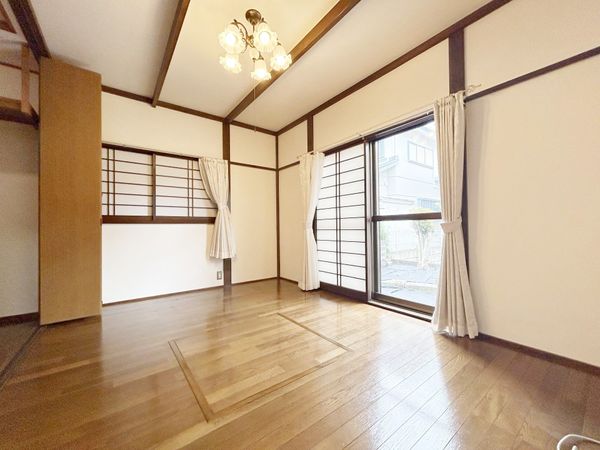 横浜市港南区日野南6丁目 戸建 リビング