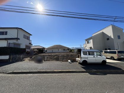 栄区桂台南2丁目 新築戸建 前面道路含む外観