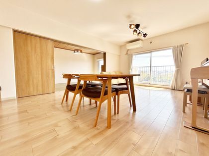 港南台プリンスハイツ 1号館1号棟 リビング