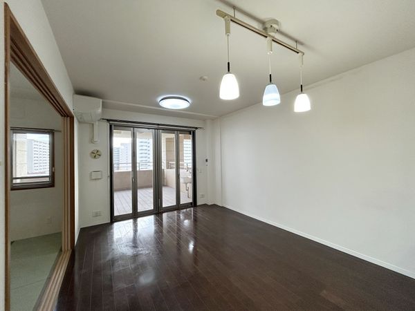 レイディアントシティ本郷台 リビング