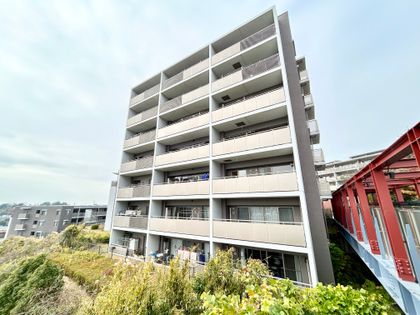 ローレルスクエア港南台 D棟 外観