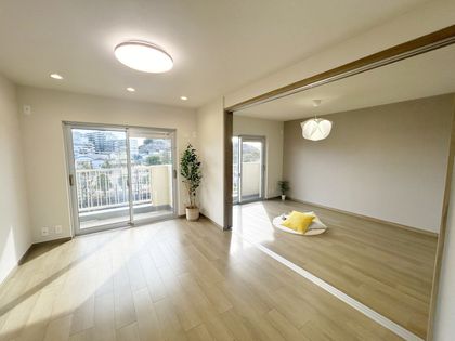 港南台つぐみ 12号棟 リビング