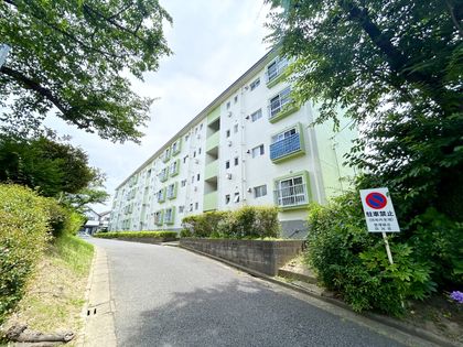 上中里団地 17号棟 外観