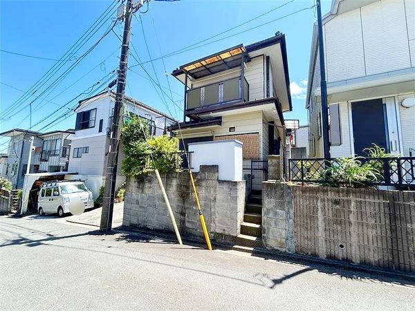 鶴見区獅子ケ谷1丁目(古家付き土地) 前面道路含む外観 鶴見区獅子ケ谷1丁目(古家付き土地) 前面道路含む外観