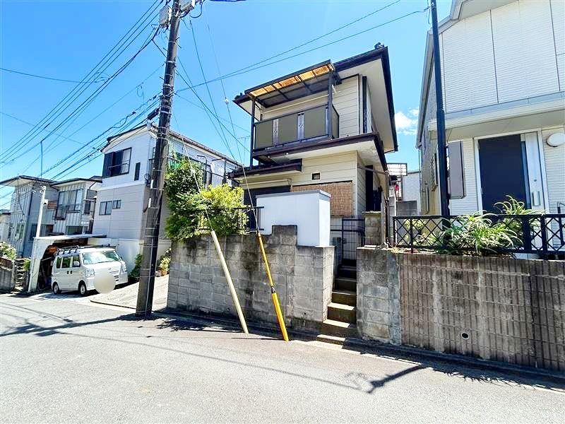 前面道路含む外観