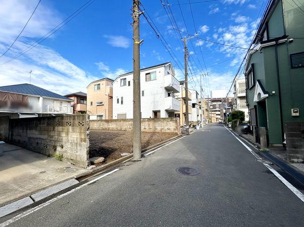 鶴見区栄町通1丁目(土地)2区画 前面道路含む外観 鶴見区栄町通1丁目(土地)2区画 前面道路含む外観