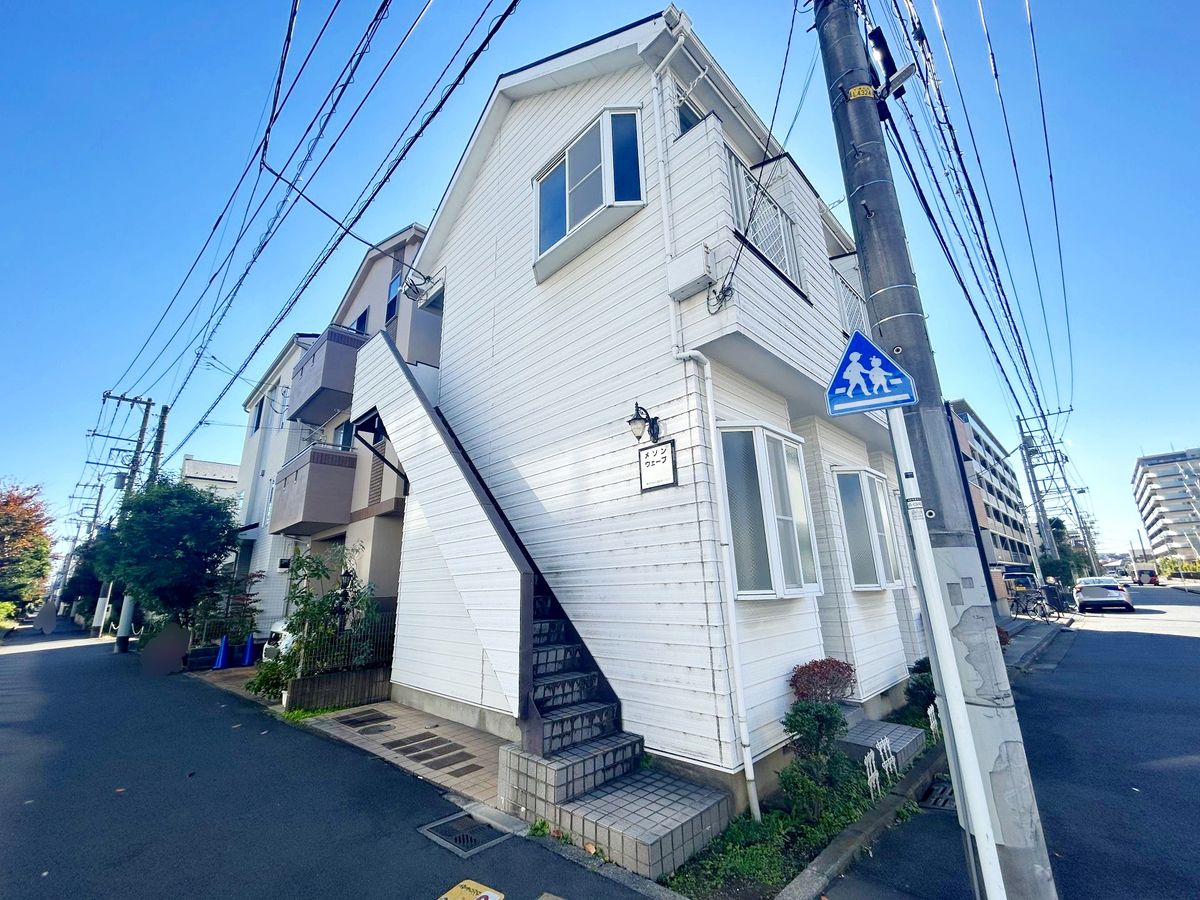 前面道路含む外観