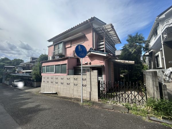 前面道路含む外観